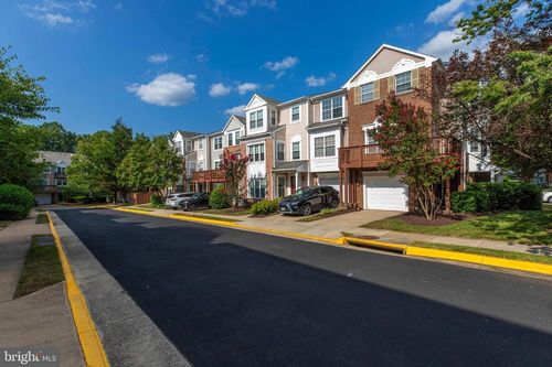 122-4311 Chariot Ct, FAIRFAX, VA, 22030-7950 | Card Image