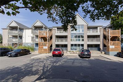 103 - 2010 Cleaver Ave, Home with 1 bedrooms, 1 bathrooms and 1 parking in Burlington ON | Image 1