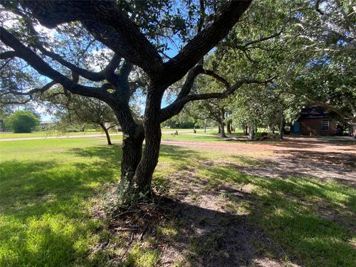 1487 Oak St, Palacios, TX, 77465 | Card Image