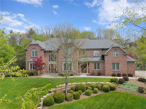 508 Salem Heights Dr, Gibsonia, PA, 15044-6136 | Card Image