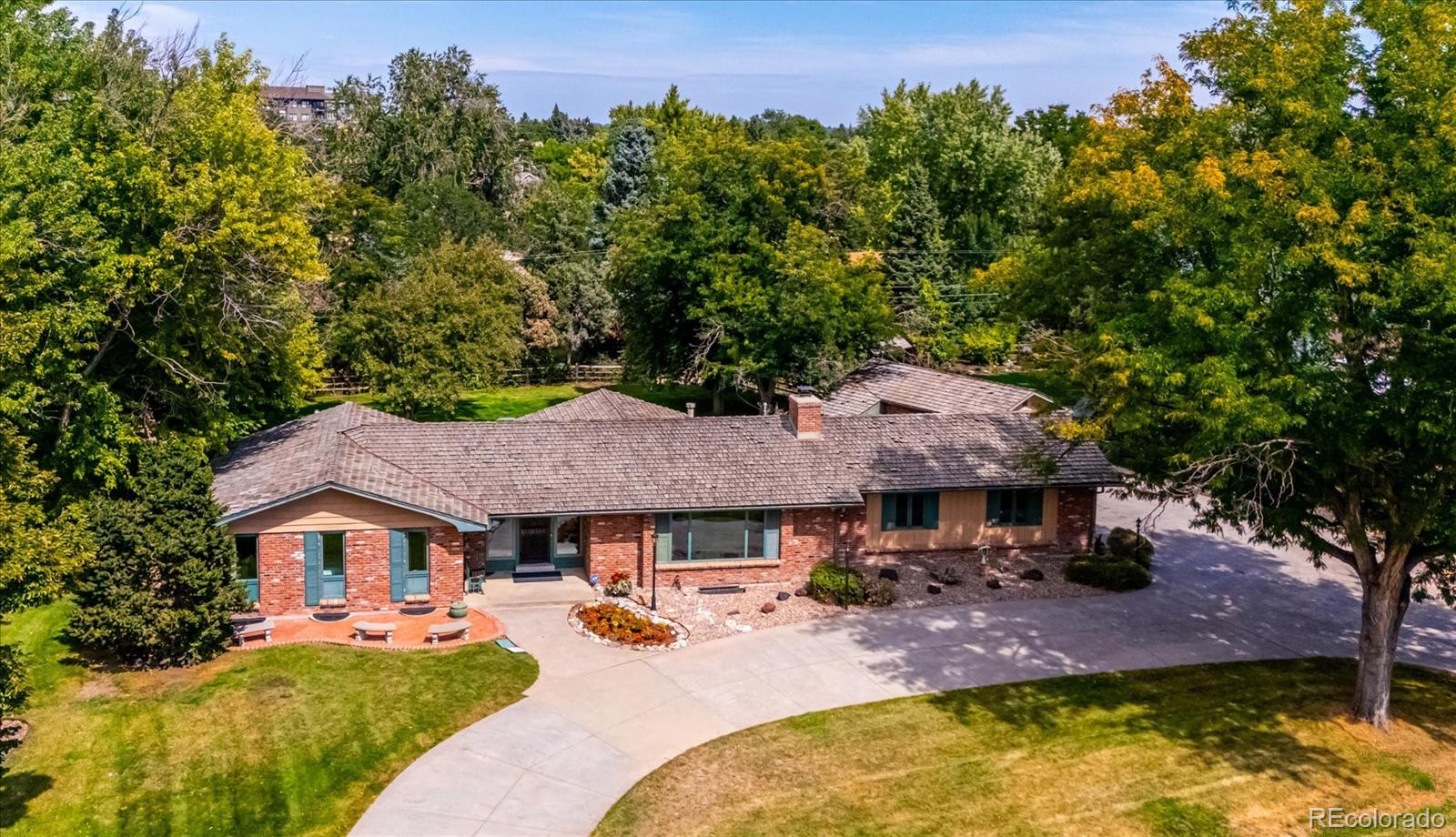 Stanford Ave, Littleton, CO 80123