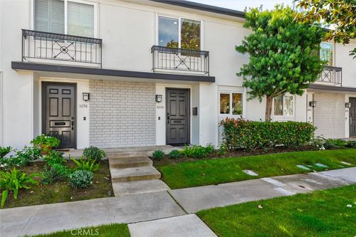 1074 Buckingham Ln, Newport Beach, CA, 92660-4718 | Card Image