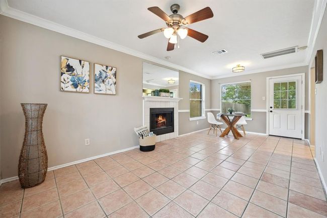 5010 Chase Court Dr, House other with 3 bedrooms, 3 bathrooms and 2 parking in Bacliff TX | Image 5