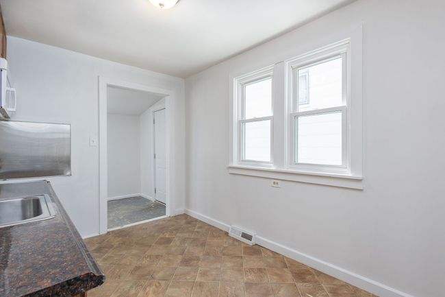 34 E Milton Ave, House other with 2 bedrooms, 1 bathrooms and null parking in Hazel Park MI | Image 10