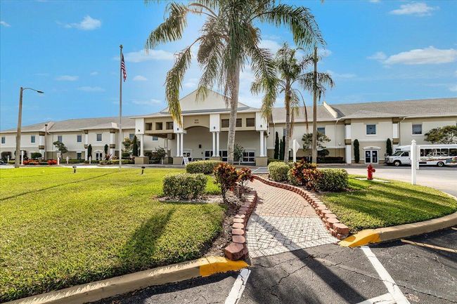 201 Kent L, Condo with 1 bedrooms, 2 bathrooms and null parking in West Palm Beach FL | Image 24