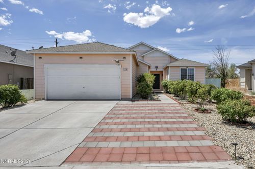 570 Sunrise Cir, Fernley, NV, 89408-4507 | Card Image