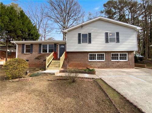8264 Magnolia Dr, Jonesboro, GA, 30238-3129 | Card Image