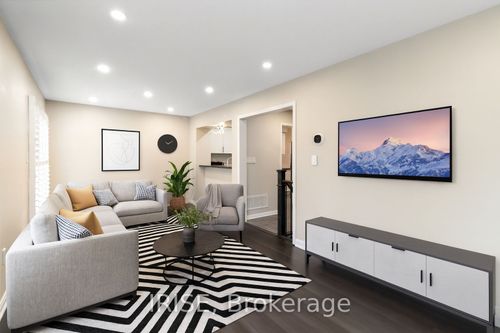 703 Rayner Crt, Milton, ON, L9T0P1 | Card Image