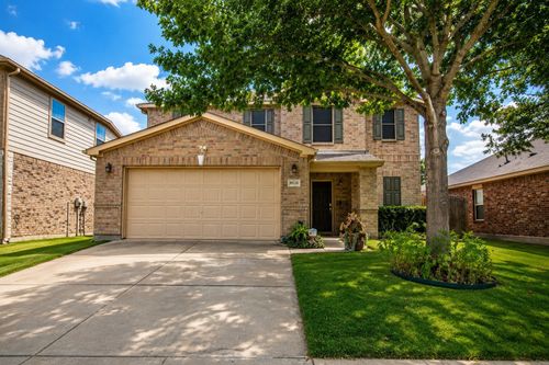 8928 Winding Valley Drive, Fort Worth, TX, 76244 | Card Image