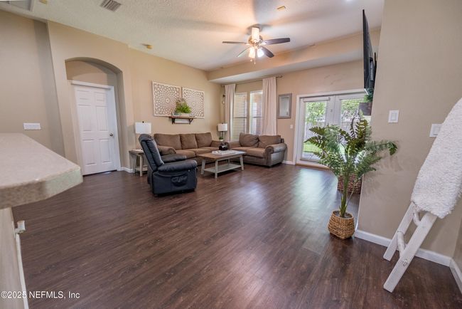 11760 Huckleberry Trl E, House other with 4 bedrooms, 2 bathrooms and null parking in MACCLENNY FL | Image 15