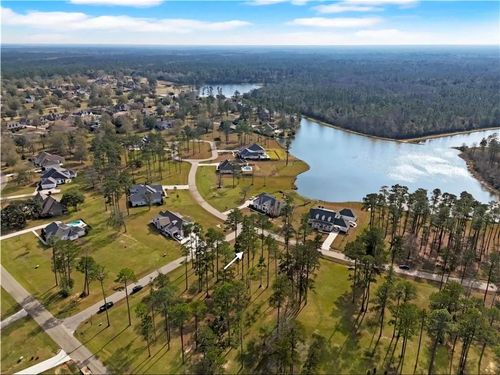 131 Hidden Lake Loop, Abita Springs, LA, 70420-4027 | Card Image