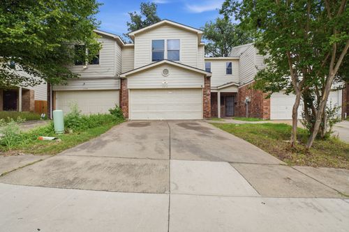 202 Creek Cove Dr, Dallas, TX, 75217-5618 | Card Image