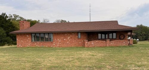 616 W Us Highway 160, Harper, KS, 67058-8048 | Card Image