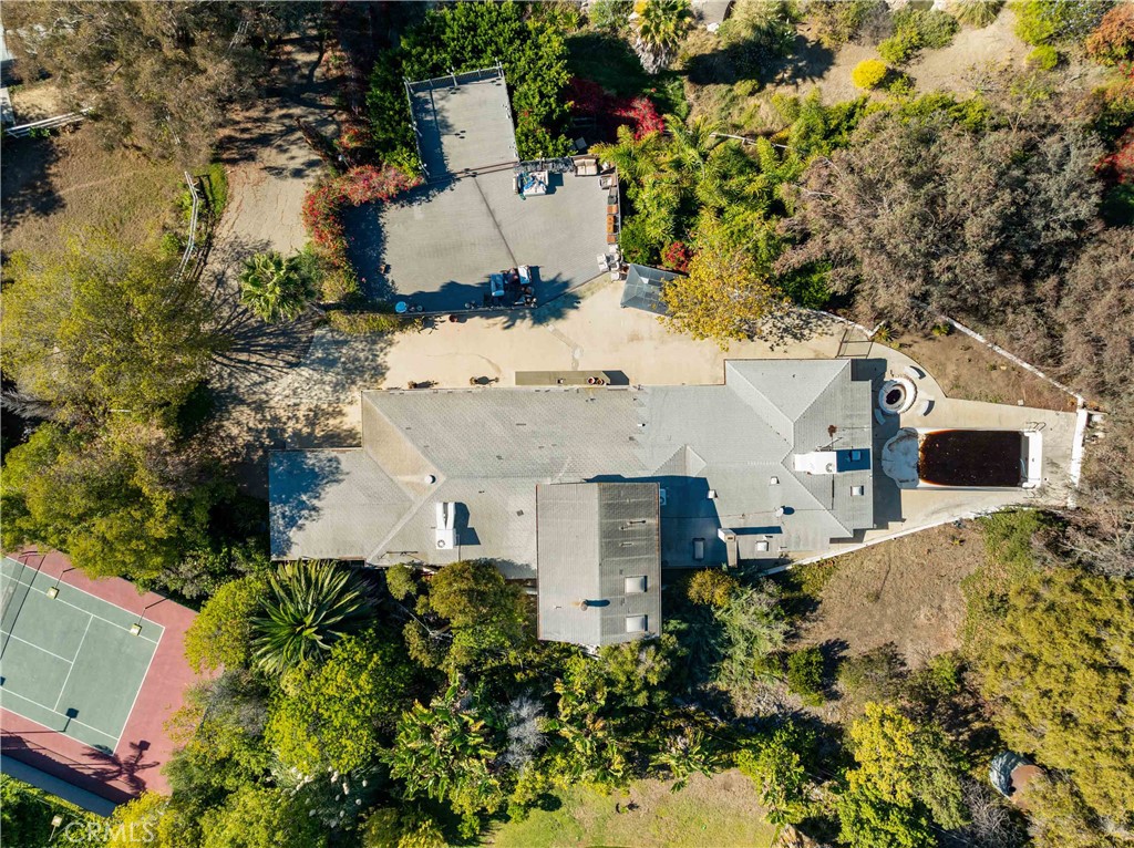 Residential in Malibu 4