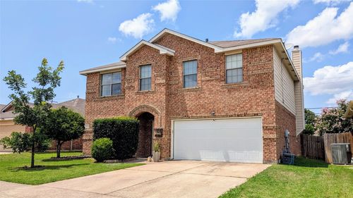 1052 Breeders Cup Dr, Fort Worth, TX, 76179-2389 | Card Image