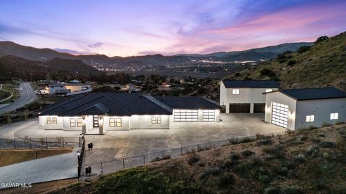 2227 W West Avenue Y8 Court, Acton, CA, 93510 | Card Image