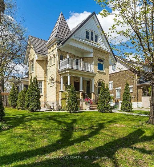 16 Maynard Ave, Kitchener, ON, N2H4Z7 | Card Image