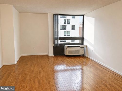 1206c-241 S 6th Street, PHILADELPHIA, PA, 19106 | Card Image