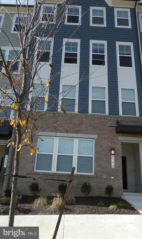 2329 Stephanie Tessa Ln, WOODBRIDGE, VA, 22191-5966 | Card Image