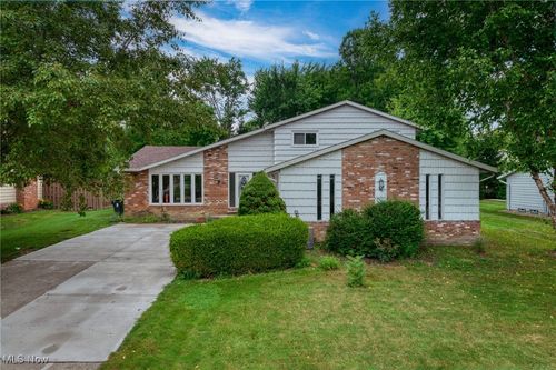 37123 Deer Run, Solon, OH, 44139-2503 | Card Image