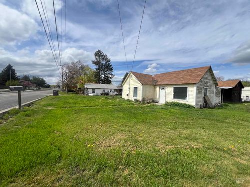 1902 4th Ave, Clarkston, WA, 99403-1320 | Card Image