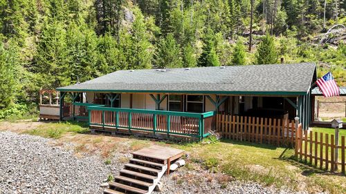 281 Yocum Lake Rd W, Ione, WA, 99139-5111 | Card Image