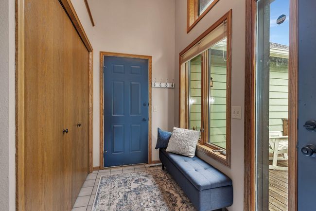 Huge entry | Image 4