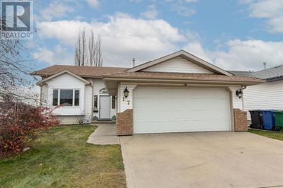 17 Kingston Dr, House other with 5 bedrooms, 3 bathrooms and 4 parking in Red Deer AB | Image 1