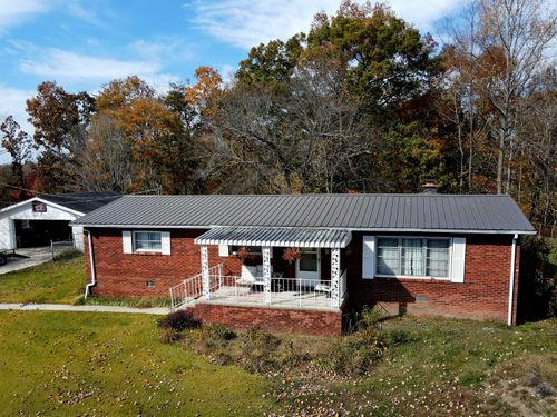 179 Clearview Dr, Irvine, KY, 40336-9003 | Card Image