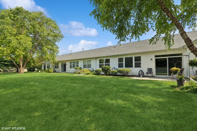 2326 Meadowcroft Ln, Townhouse with 2 bedrooms, 2 bathrooms and 2 parking in Grayslake IL | Image 24
