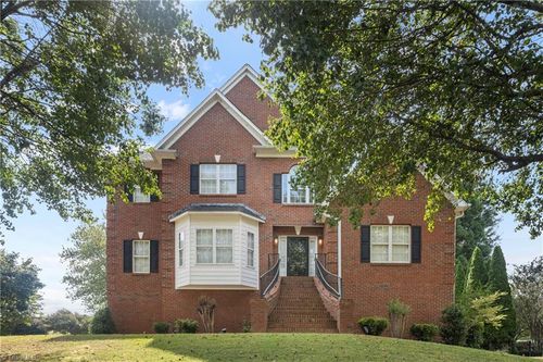585 Oak Valley Blvd, Advance, NC, 27006-6928 | Card Image