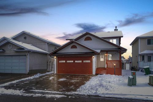 128 Laguna Close Ne, Home with 6 bedrooms, 4 bathrooms and 2 parking in Calgary AB | Card Image