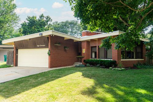 817 Meadow Ln, Sycamore, IL, 60178-2029 | Card Image