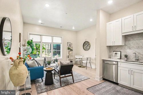11-1009 17th St Ne, WASHINGTON, DC, 20002-7634 | Card Image
