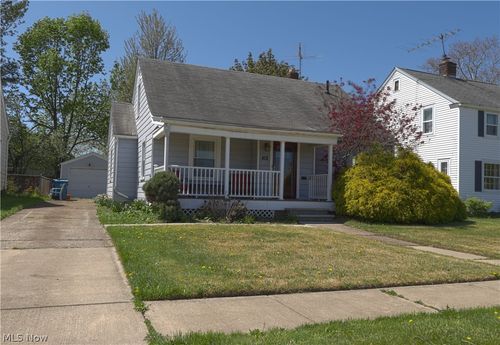 412 Alexander Ave, Lorain, OH, 44052-2204 | Card Image