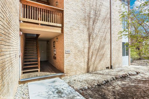 b-5803 Oakwood Dr, Lisle, IL, 60532-2931 | Card Image