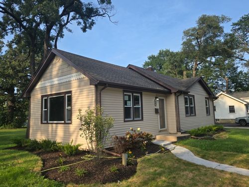 420 E 156th Pl, South Holland, IL, 60473-1326 | Card Image