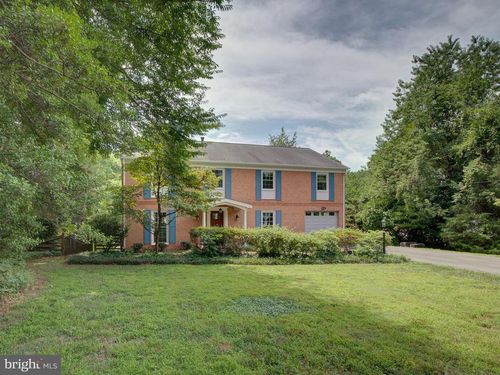 7323 Westerly Ln, MCLEAN, VA, 22101-2612 | Card Image