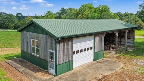 19116 Dawson Springs Rd, Dawson Springs, KY, 42408-9228 | Card Image