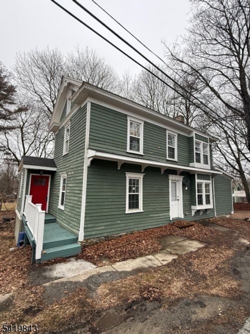 2 Barkers Mill Rd, Hackettstown, NJ, 07840-4712 | Card Image