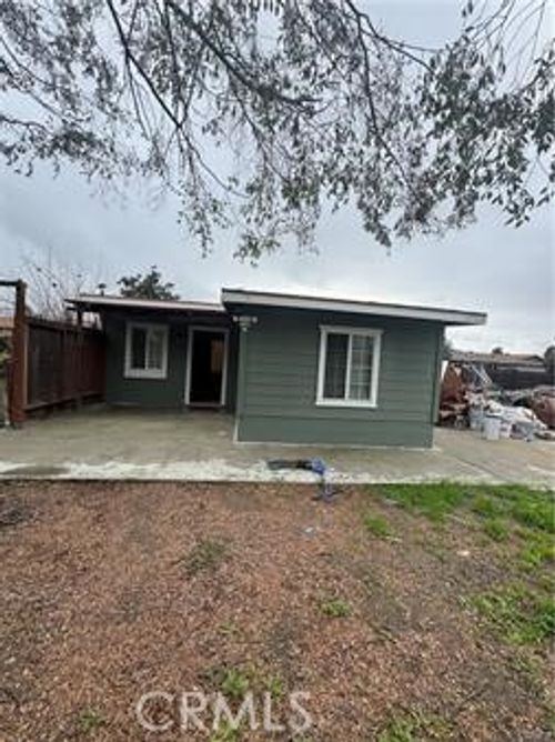 b-733 S San Jacinto St, Hemet, CA, 92543-7299 | Card Image
