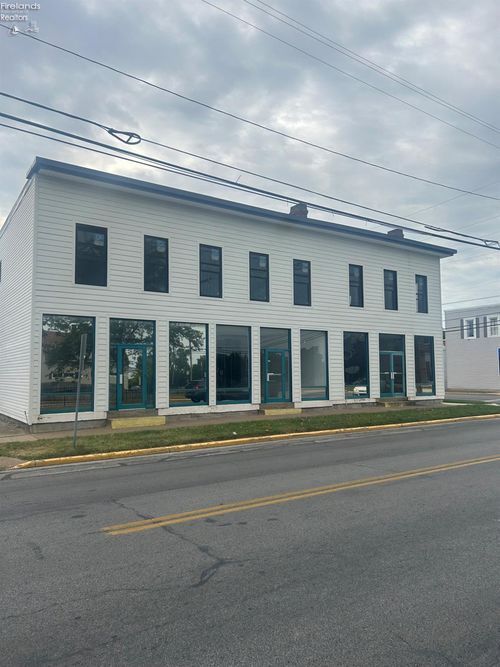 701 Hancock St, Sandusky, OH, 44870-3613 | Card Image