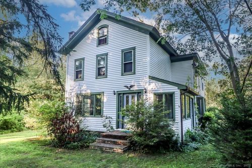 16 Farrell Rd, Newtown, CT, 06470-1201 | Card Image