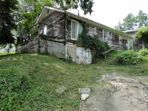 227 20th Street, Bedford, IN, 47421 | Card Image