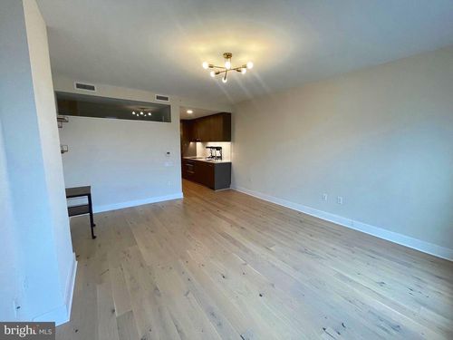 apt-1010-1211 Van St Se, WASHINGTON, DC, 20003-4680 | Card Image