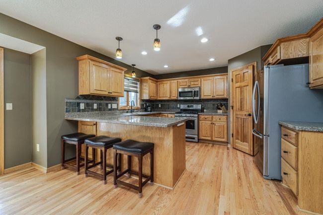 Open kitchen with walk in pantry! | Image 10
