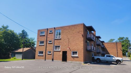 426 Queenston St, Saint Catharines, ON, L2P2Y2 | Card Image