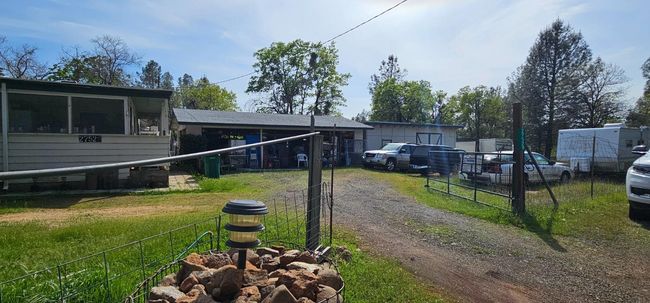 27529 Oak Run To Fern Rd, House other with 3 bedrooms, 2 bathrooms and null parking in Oak Run CA | Image 5