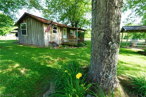 173 W Apple Blossom Way, Elizabeth, WV, 26143-5757 | Card Image
