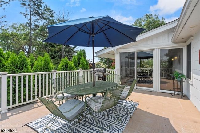 31 Somerville Rd, House other with 5 bedrooms, 3 bathrooms and null parking in Hewitt NJ | Image 8